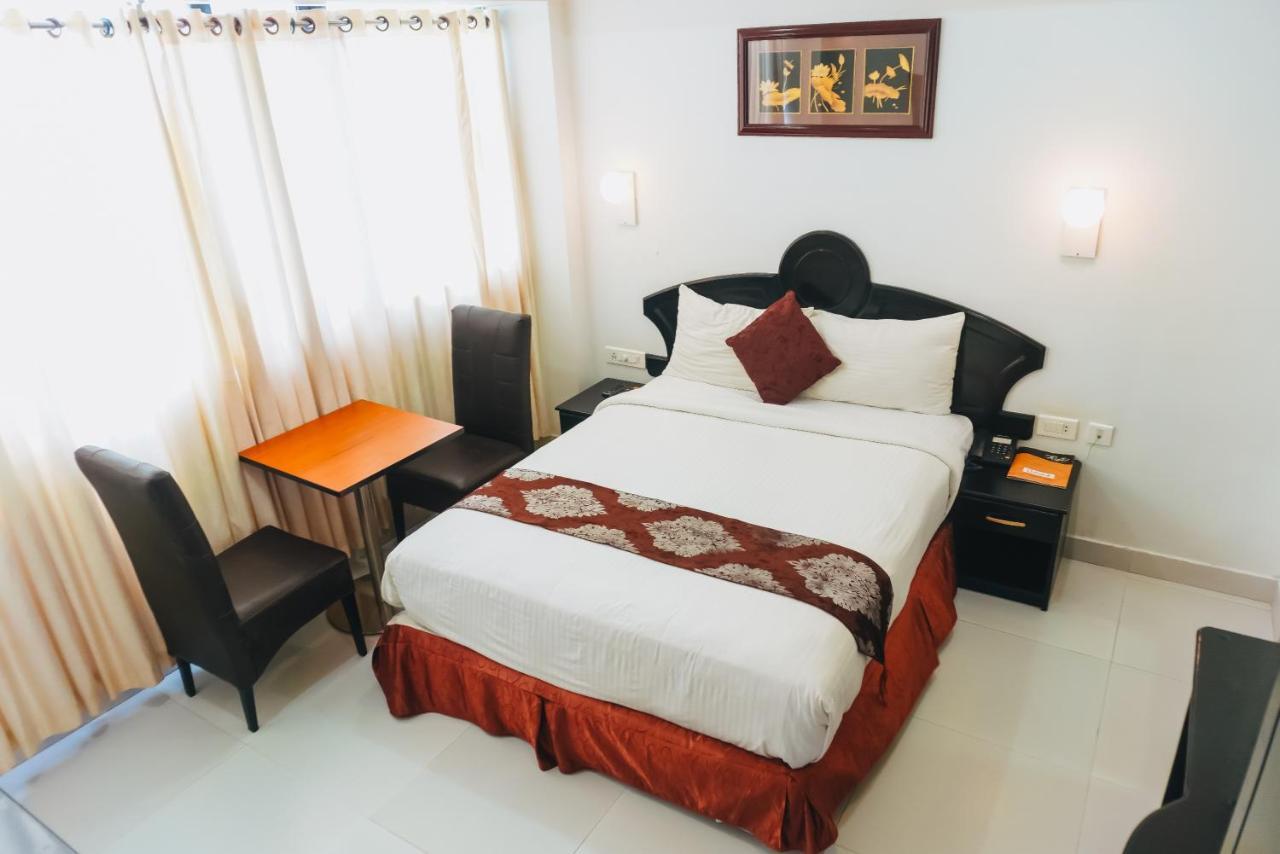 Chothys Park Ξενοδοχείο Thiruvananthapuram Εξωτερικό φωτογραφία