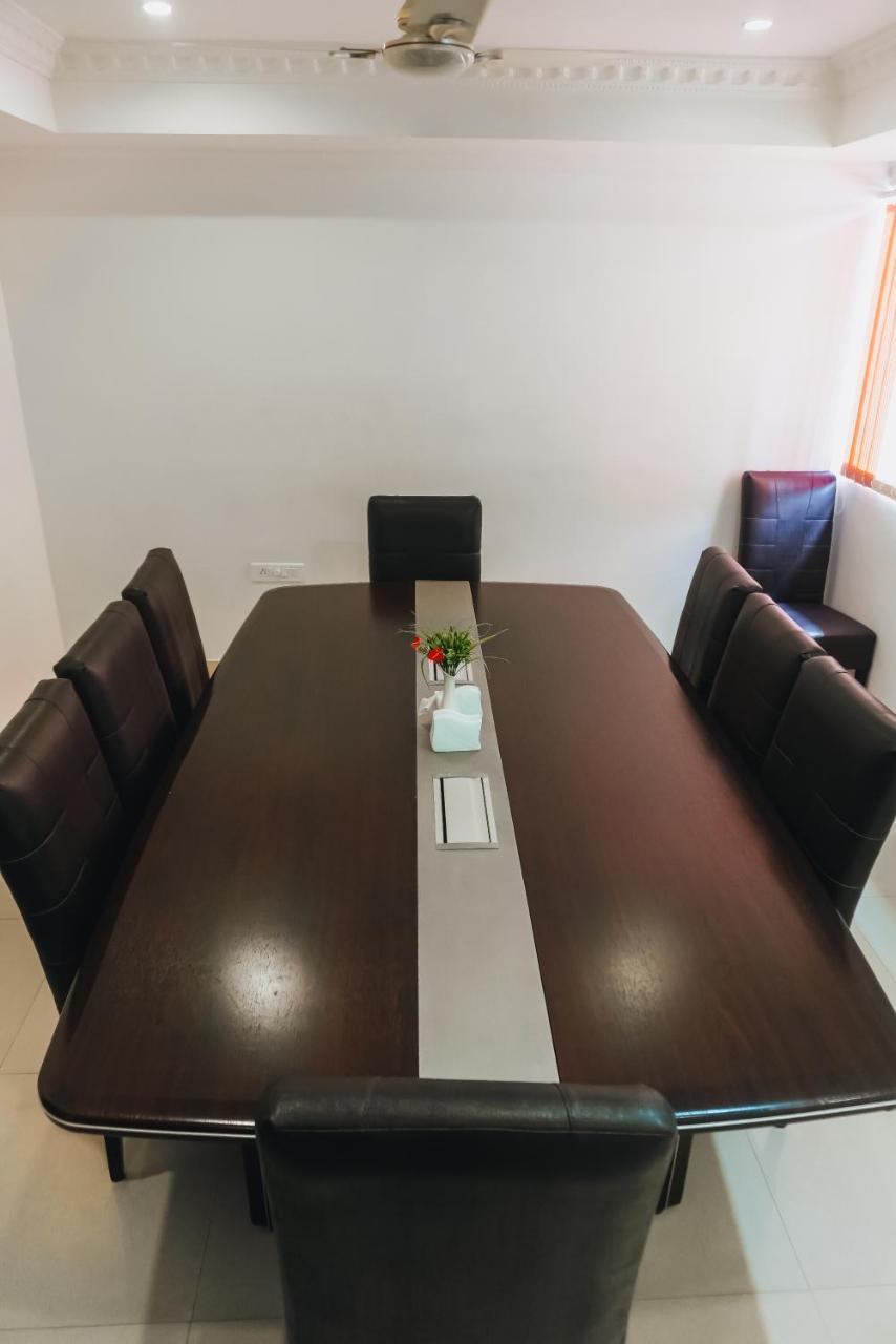 Chothys Park Ξενοδοχείο Thiruvananthapuram Εξωτερικό φωτογραφία